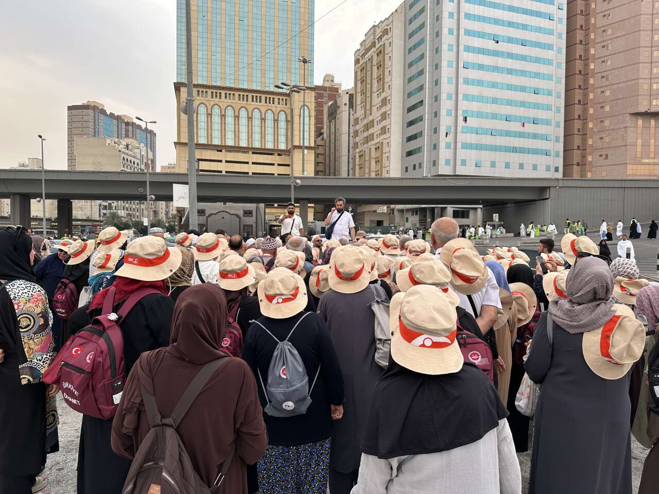 Kutsal topraklardan Konya’ya döndüler! Başkan Altay yeni müjdeyi verdi 16